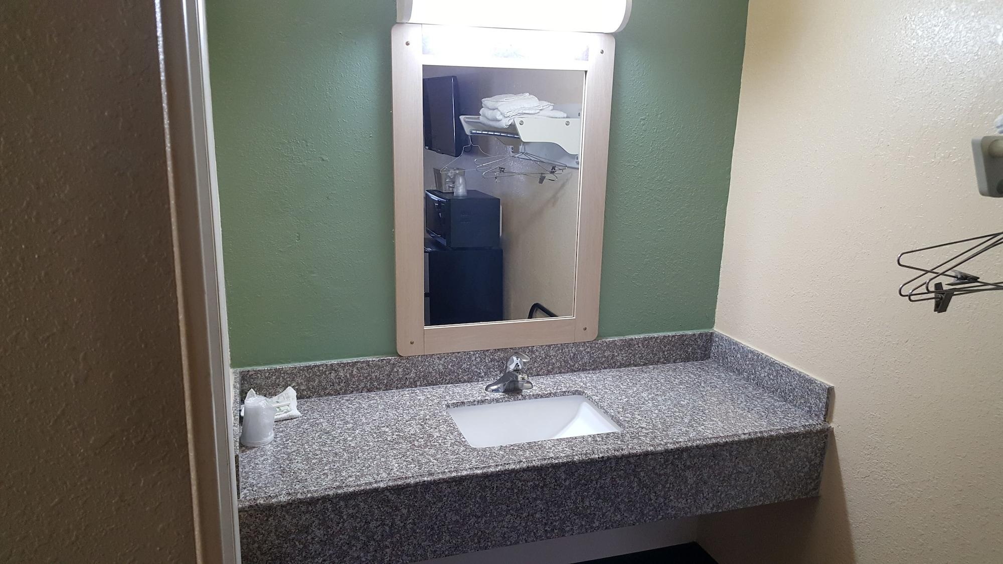 Mentor Home Inn And Suites Esterno foto