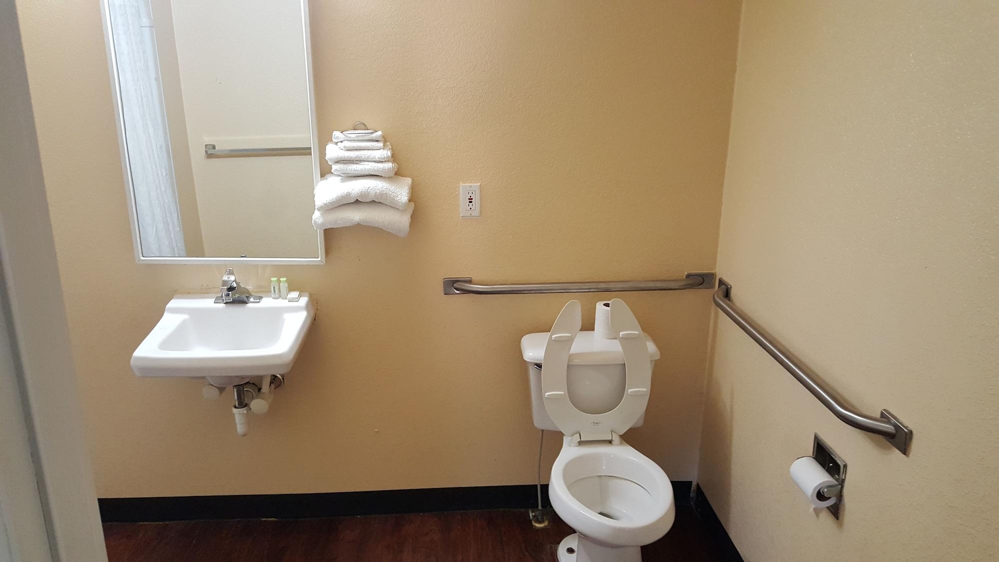 Mentor Home Inn And Suites Esterno foto