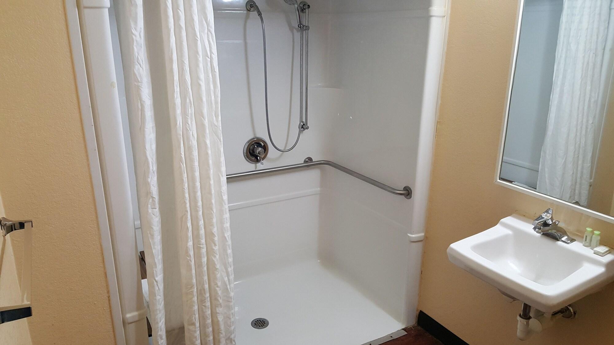 Mentor Home Inn And Suites Esterno foto