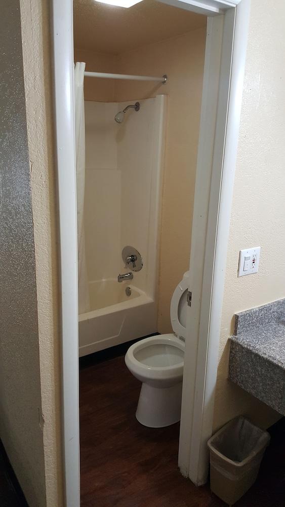 Mentor Home Inn And Suites Esterno foto