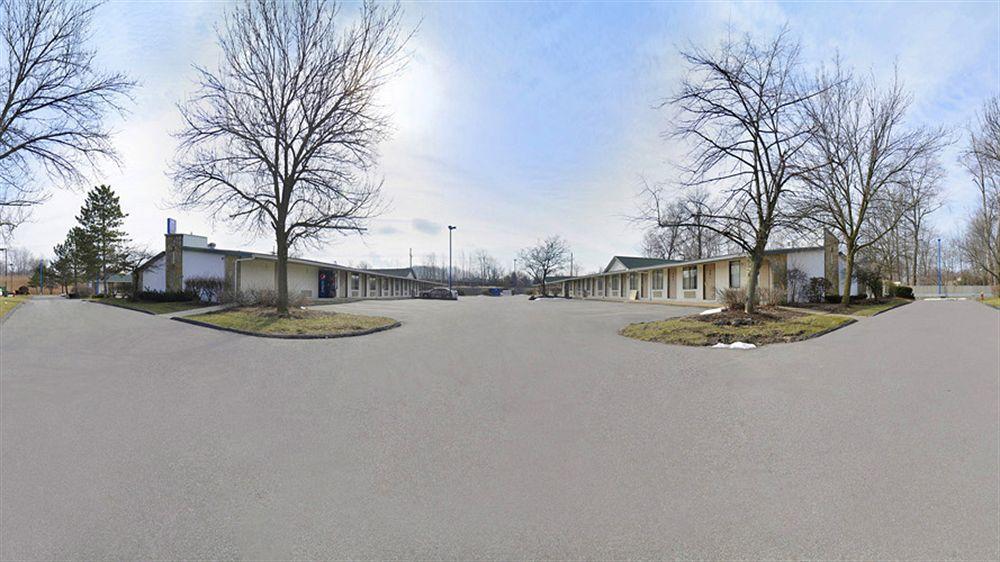 Mentor Home Inn And Suites Esterno foto