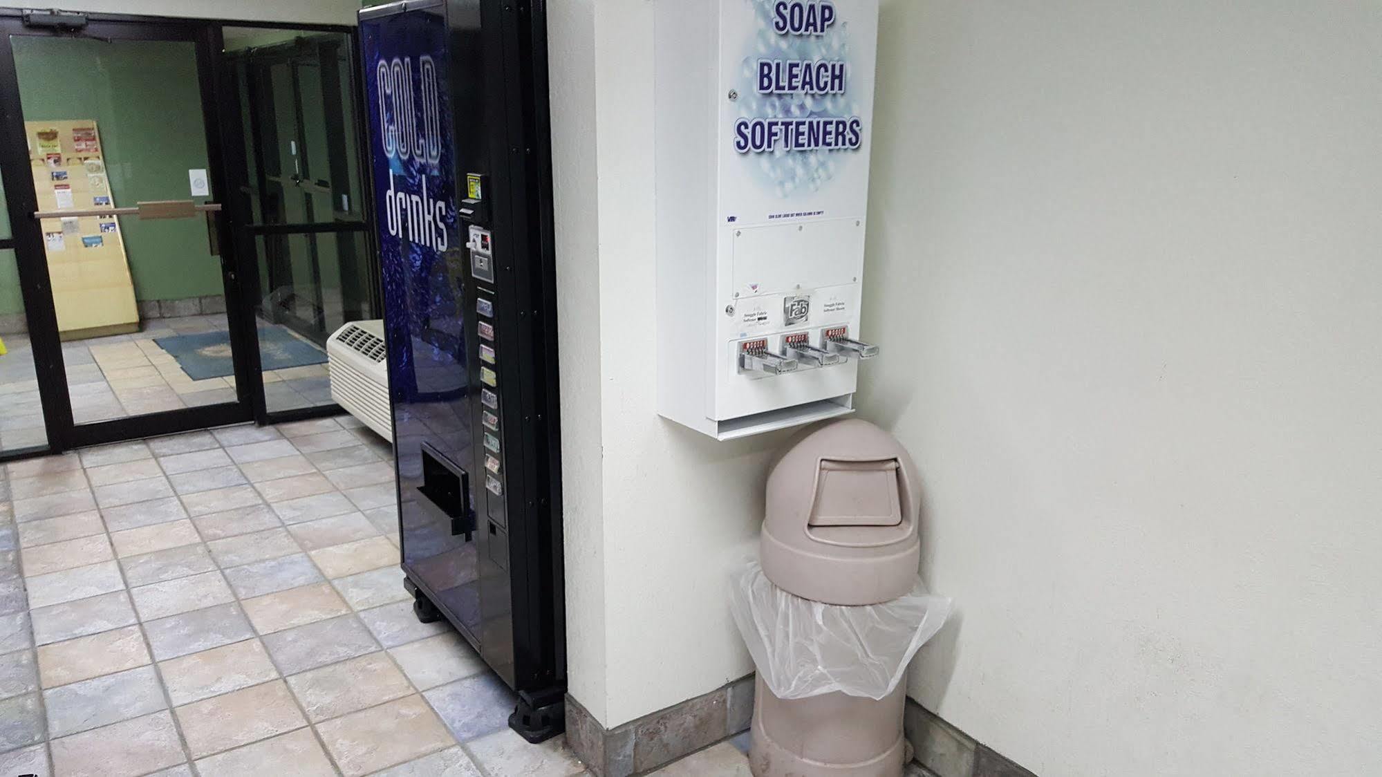 Mentor Home Inn And Suites Esterno foto